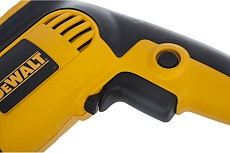 Дрель DeWalt DWD024S