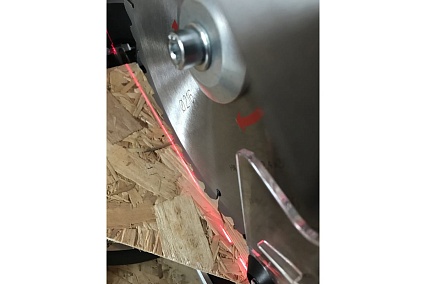 Торцовочная пила Metabo KGS 216 M + диск 690827000