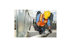 Аккумуляторная циркулярная пила Bosch GKM 18 V-LI Professional Solo 0.601.6A4.001
