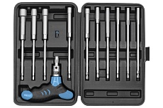 Трещоточная отвертка для бит с набором торцевых бит Aist 11 предметов 800210 00-00009518