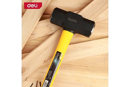 Универсальная кувалда Deli DL6913 4500гр (фиберглассовая рукоятка, углеродистая сталь) 104496