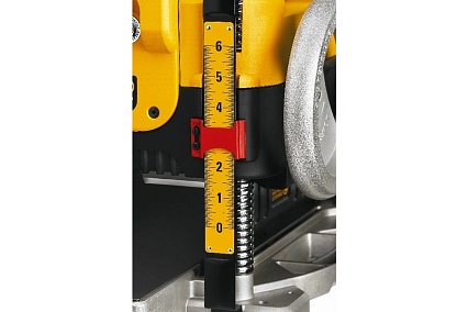 Рейсмусный станок DeWalt 1800 Вт, макс. ширина 330 мм DW735-KS