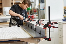 Струбцина пистолетного типа BESSEY 1.4 кН, 300 x 80 мм, распор 160-450 мм BE-EZL30-8