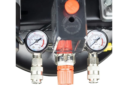 Компрессор Verton Air AC-100/420V вертикальный бак, масляный ременной 420л/мин,100л,12бар, 2,5кВт, 230В, рапид 01.12210.13370