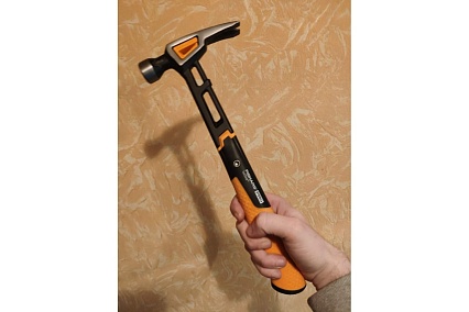 Столярный молоток Fiskars 16oz/13.5" 1020213