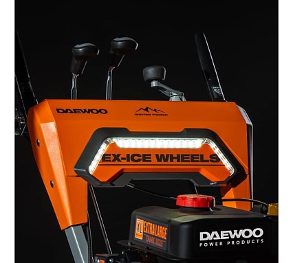 Снегоуборщик Daewoo бензиновый с инжекторным двигателем DAST 9070 EFI