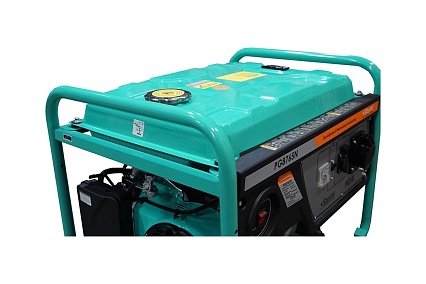 Бензогенератор Sturm 6500 ВА, AVR (Авто. Рег.Напр.), ручной старт, 73 кг, бак 25 л PG8765N