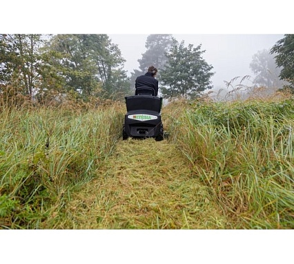 Профессиональная газонная косилка ETESIA HYDRO 80 , с шириной кошения 85 см. MKHPF
