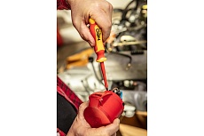 Шлицевая диэлектрическая отвертка Neo Tools 1000V SL4x100 мм, S2, двухкомпонентная рукоятка 04-132