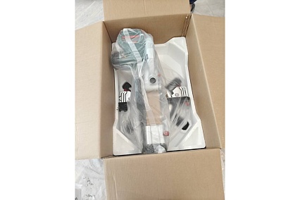 Торцовочная пила Metabo KGS 254 M 1800 Вт + пильный диск 613254000