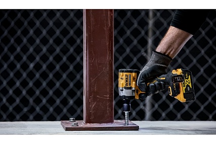 Гайковерт DeWalt 18 В XR DCF921NT-XJ