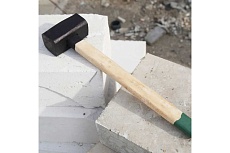 Кованая кувалда Агростройлидер 4 кг в сборе С1004/2