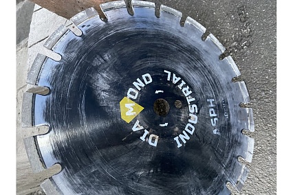 Диск алмазный сегментный по асфальту (350х25.4х10 мм) Diamond Industrial DIDA350