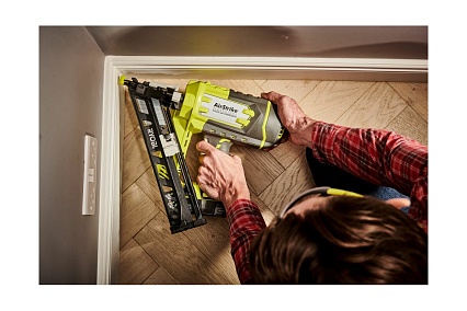 Гвоздезабиватель Ryobi ONE+ R15GN18-0 5133005297