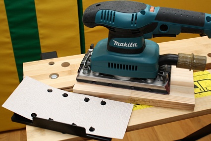Вибрационная шлифмашина Makita BO3711