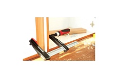 Струбцина BESSEY чугунная 200/50, 5.5 кН, деревянная ручка BE-TPN20B5BE