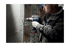 Аккумуляторная ударная дрель-шуруповерт Bosch GSB 14,4 VE-2-LI 0.601.862.400