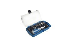 Реверсивная отвертка с набором бит и торцевыми головками РемоКолор 41 пр 33-4-314