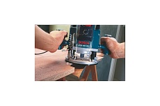 Фрезер Bosch GOF 900 CE 0.601.614.661