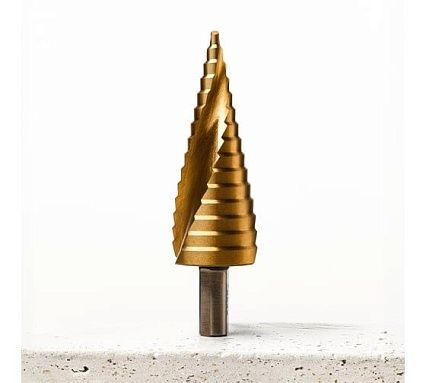 Сверло ступенчатое по металлу Advancetool 4-32 мм, HSS6542M2 (Р6М5) c TiN покрытием ADT-СМСТ0432Т