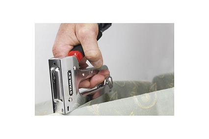 Степлер для скоб типа А и шпилек Stanley LIGHT DUTY 3 В 1 6-TR120 STHT6-70410