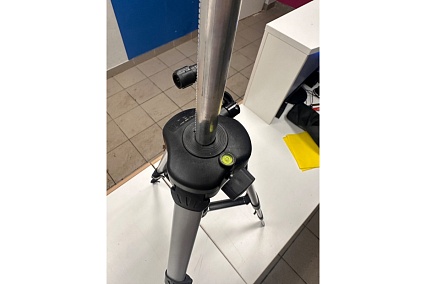 Лазерный самовыравнивающийся уровень со штативом Deko DKLL11 SET 2 065-0271