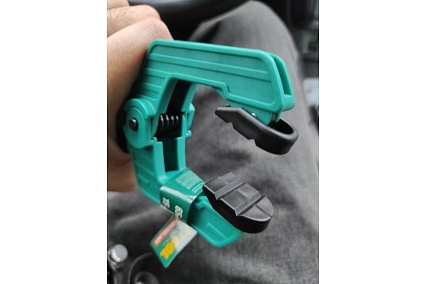 Пружинная струбцина Kraftool SC-7 65х65 мм 32227-7