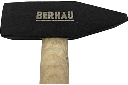Молоток слесарный Berhau 2000г деревянная ручка 102121