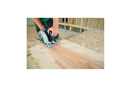 Ручная циркулярная пила Bosch GKS 55 CE 0.601.664.800