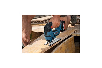 Аккумуляторный лобзик Bosch GST 18 V-LI B 0.601.5A6.102