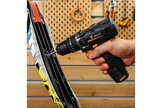 Дрель-шуруповерт ударная аккумуляторная Deko GCD12DU 12В, 1x1.5Ач 063-4039