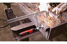 Цельнометаллическая струбцина BESSEY 800/120, усилие 6кН, с двухкомпонентной рукояткой BE-GZ80-12-2K