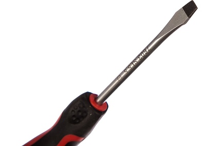 Усиленная шлицевая отвертка SL5.5 х 75мм JTC 7603