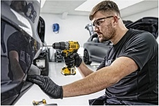 Бесщеточная ударная дрель-шуруповерт DeWalt 12 В XR DCD706D2-QW