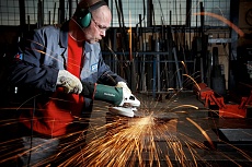 Угловая шлифмашина Metabo WEA 24-230 MVT Quick 606472000